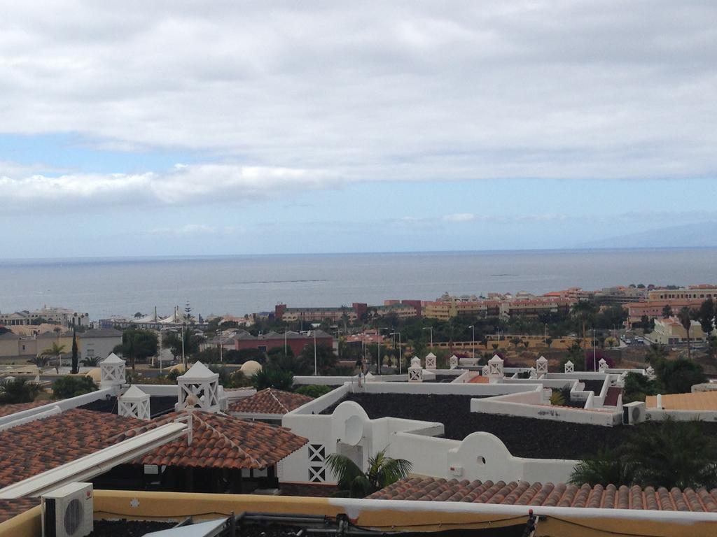 Villa Parque Del Conde, Ocean View Адехе Экстерьер фото